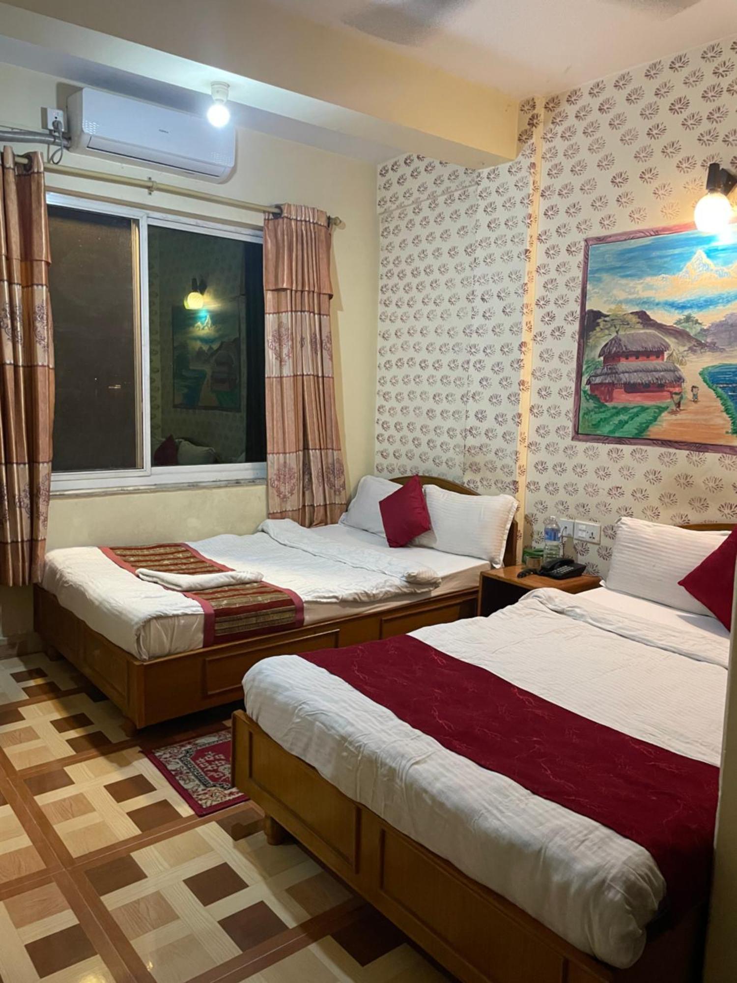 The Tranqulity Inn Pokhara Ngoại thất bức ảnh